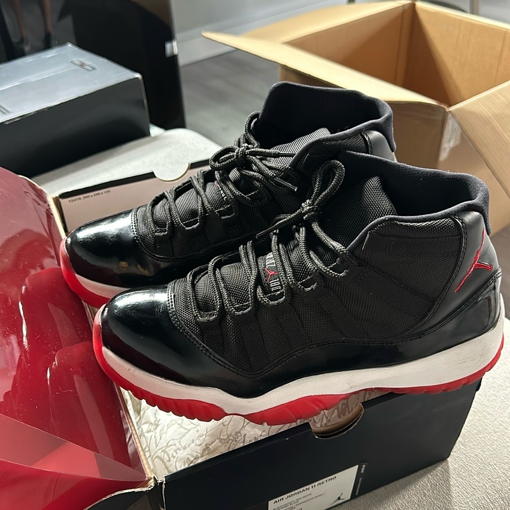 Jordan retro 11 bred 2011